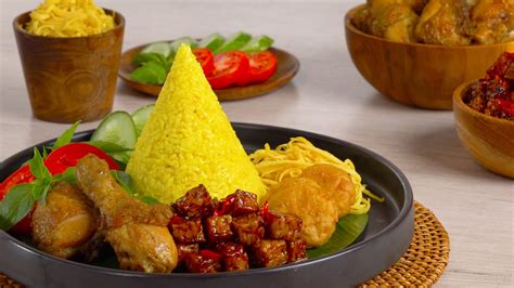 Rahasia Nasi Kuning Yang Enak Dan Cantik: Tips Membuatnya Dengan Sempurna